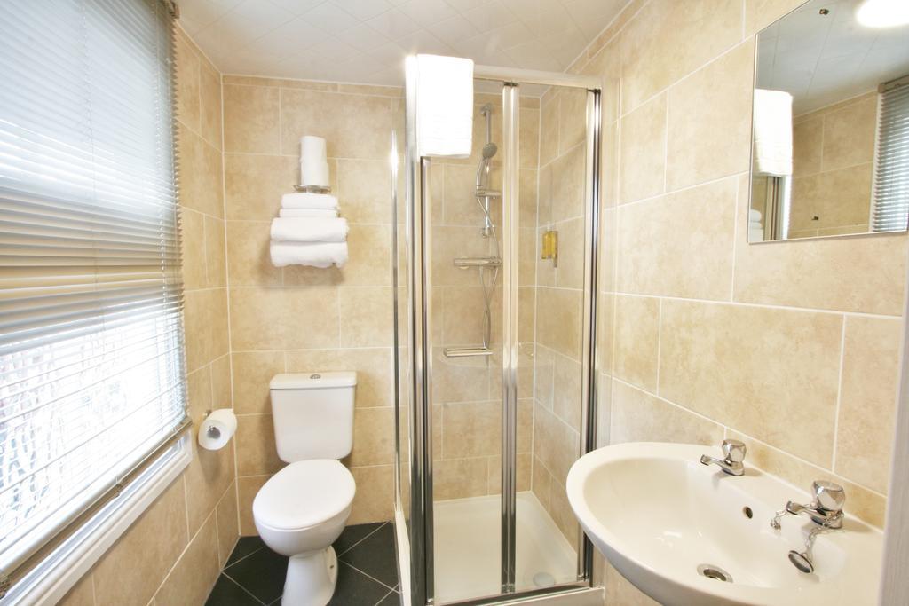Central Hotel Cheltenham by Roomsbooked Buitenkant foto